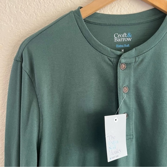 Henley long sleeve Size Medium NEW - Picture 2 of 6